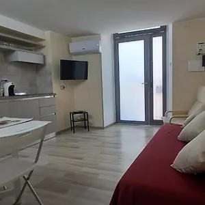Casa Ninni Nanni Casa vacanze Aeroporto di Catania Fontana Rossa